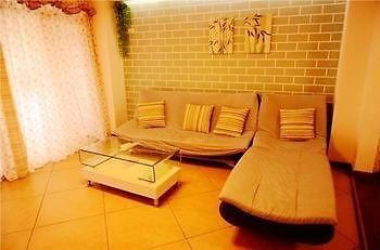 Luobu Hotel Яншуо Екстер'єр фото